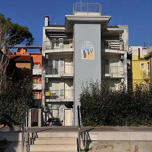  Apartment Isola Di Pasqua